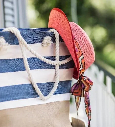 Areti's Home! Corfu (city)